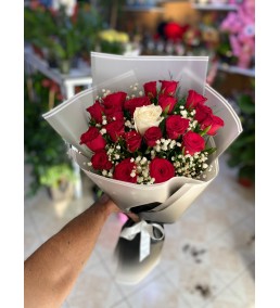 21'li gül buketi