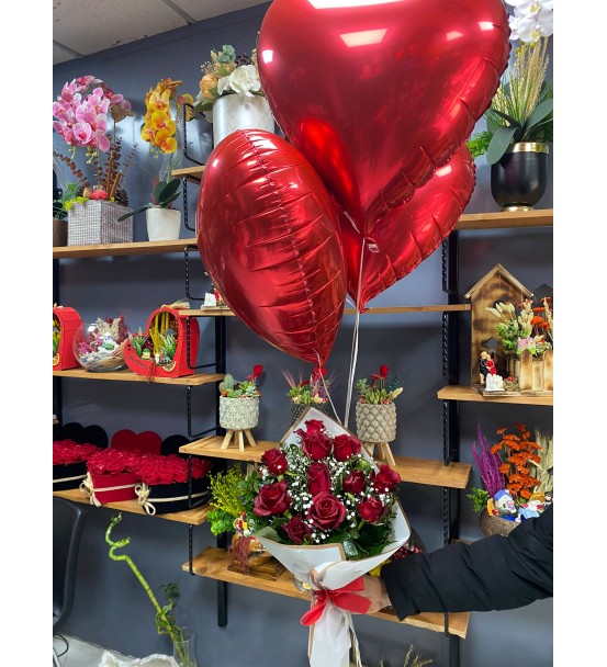 uçan balon ve güller
